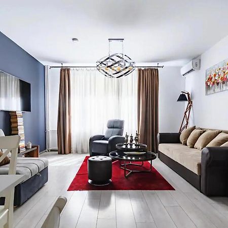 소피아 10 Seconds Away From The Main Street, Free Secured Parking 아파트 외부 사진