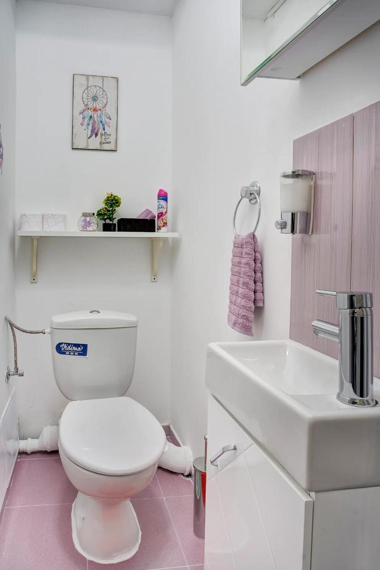 소피아 10 Seconds Away From The Main Street, Free Secured Parking 아파트 외부 사진